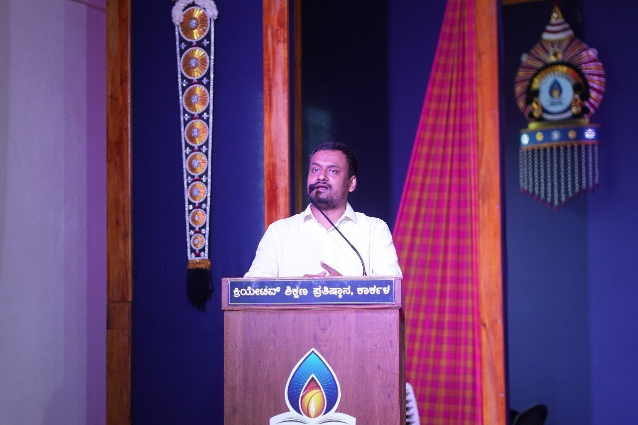 ಕ್ರಿಯೇಟಿವ್ ಸ್ಫೂರ್ತಿಮಾತು : ವಿಶ್ವದ ಅತ್ಯಂತ ಕಿರಿಯ ಮುಖ್ಯೋಪಾಧ್ಯಾಯ ಶ್ರೀ ಬಾಬರ್ ಅಲಿ ಭಾಗಿ.